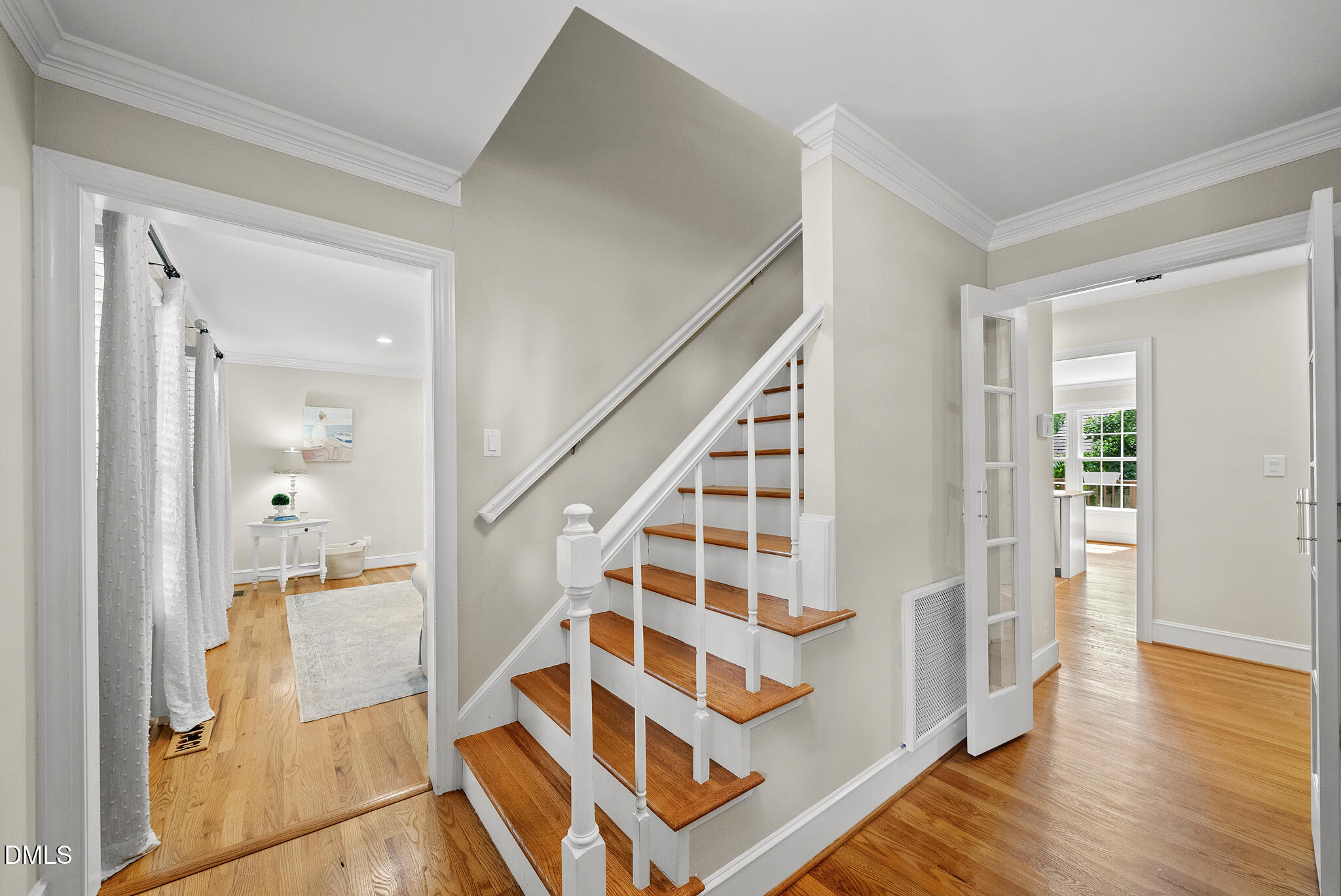 2217 Middlefield Court