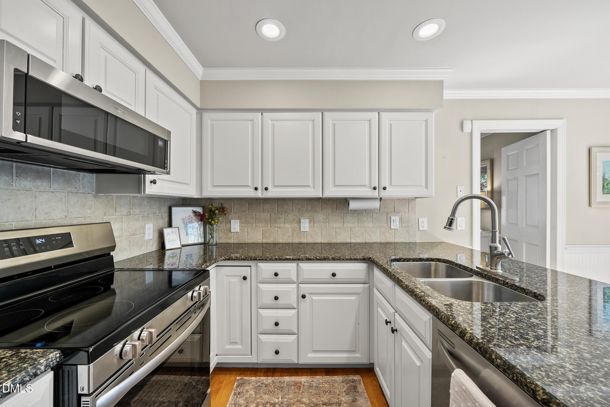 2217 Middlefield Court