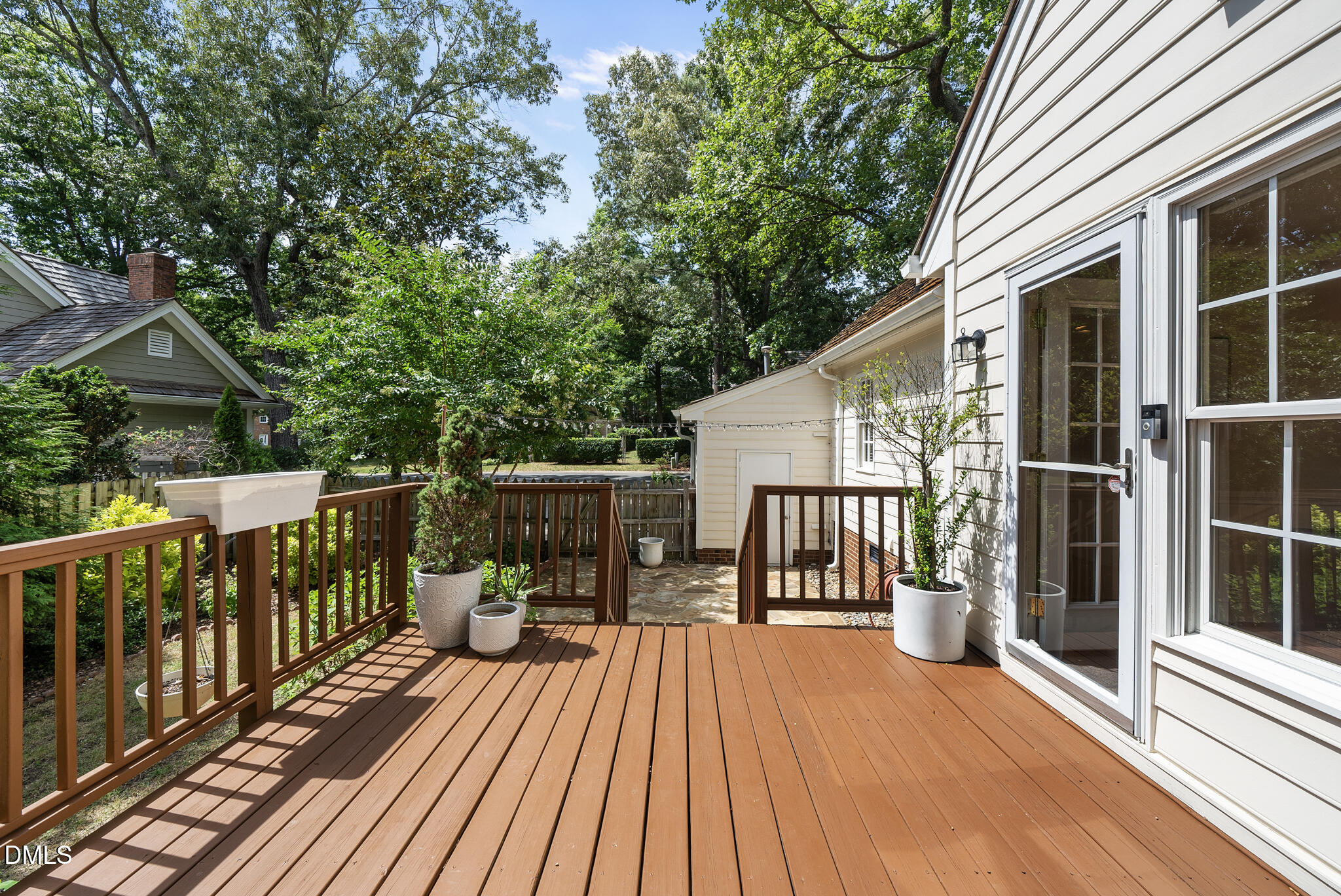 2217 Middlefield Court