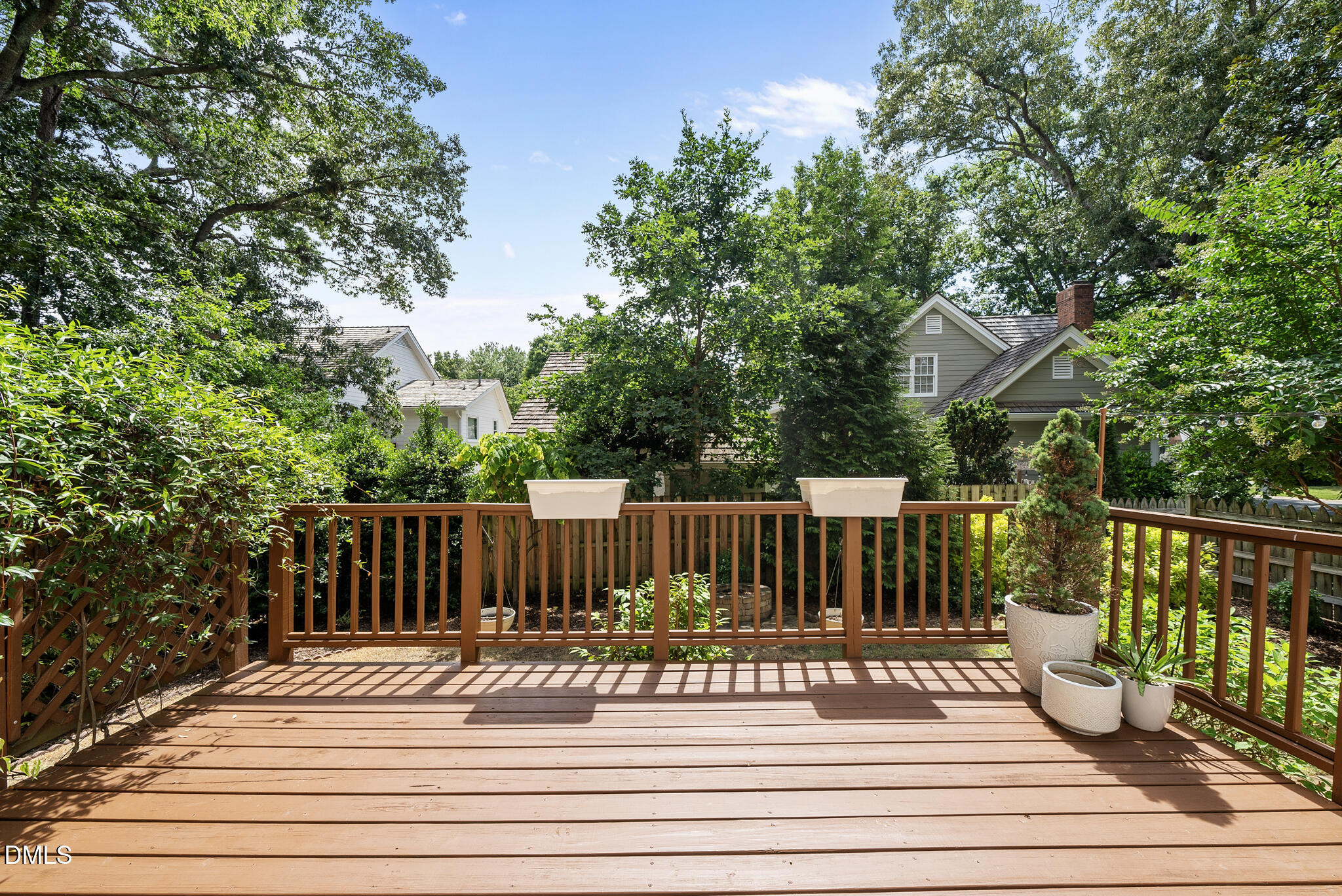 2217 Middlefield Court