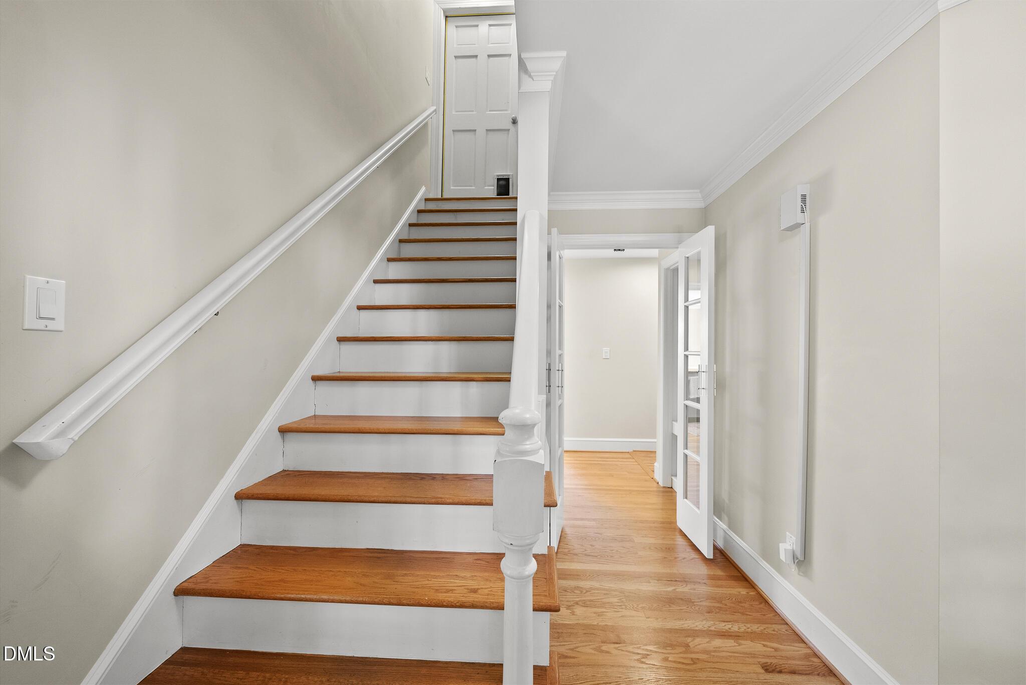 2217 Middlefield Court