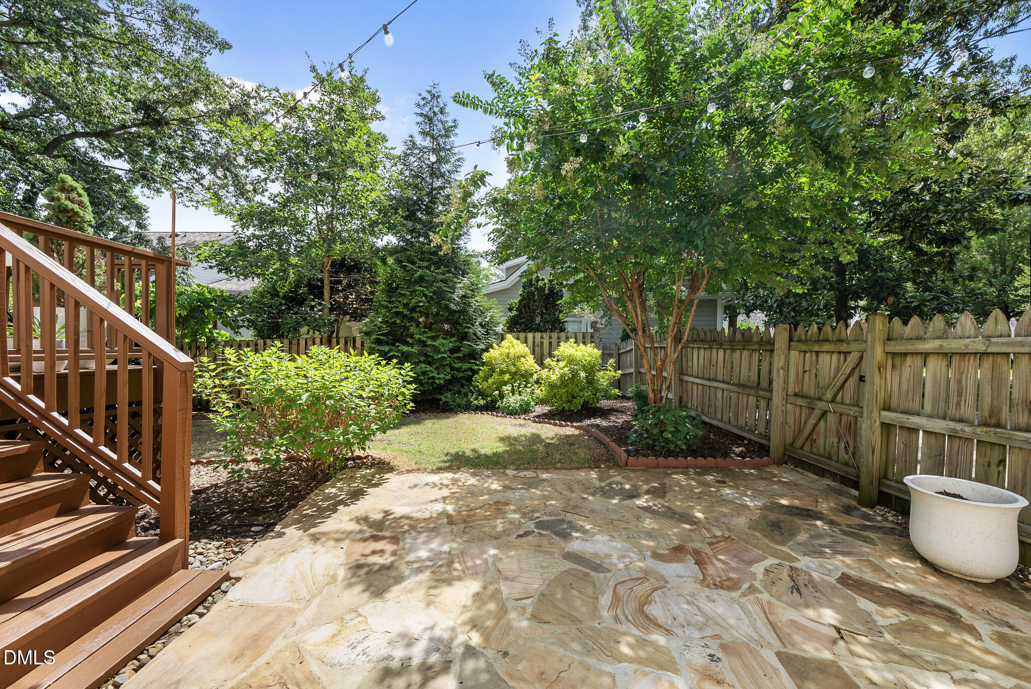 2217 Middlefield Court