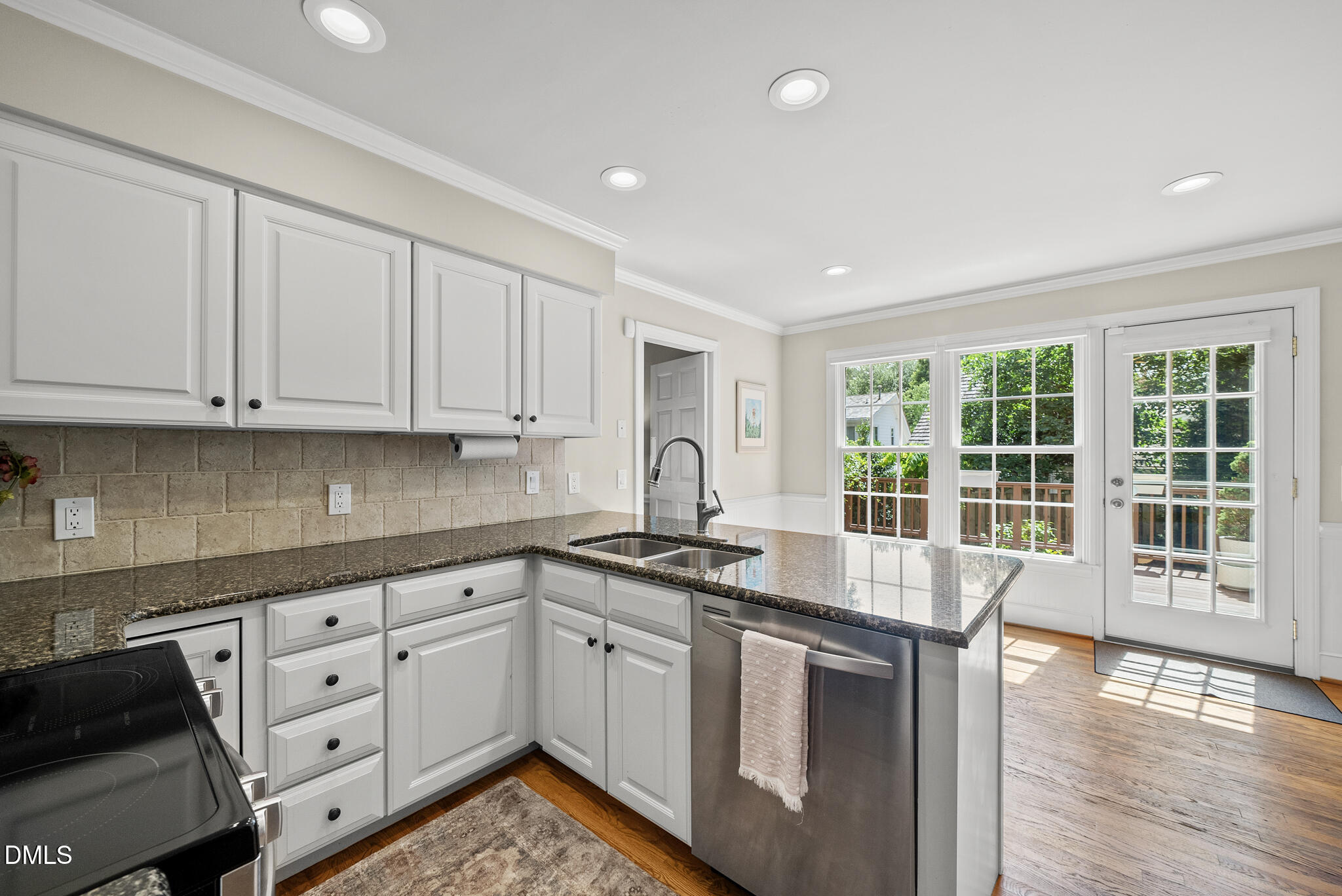 2217 Middlefield Court