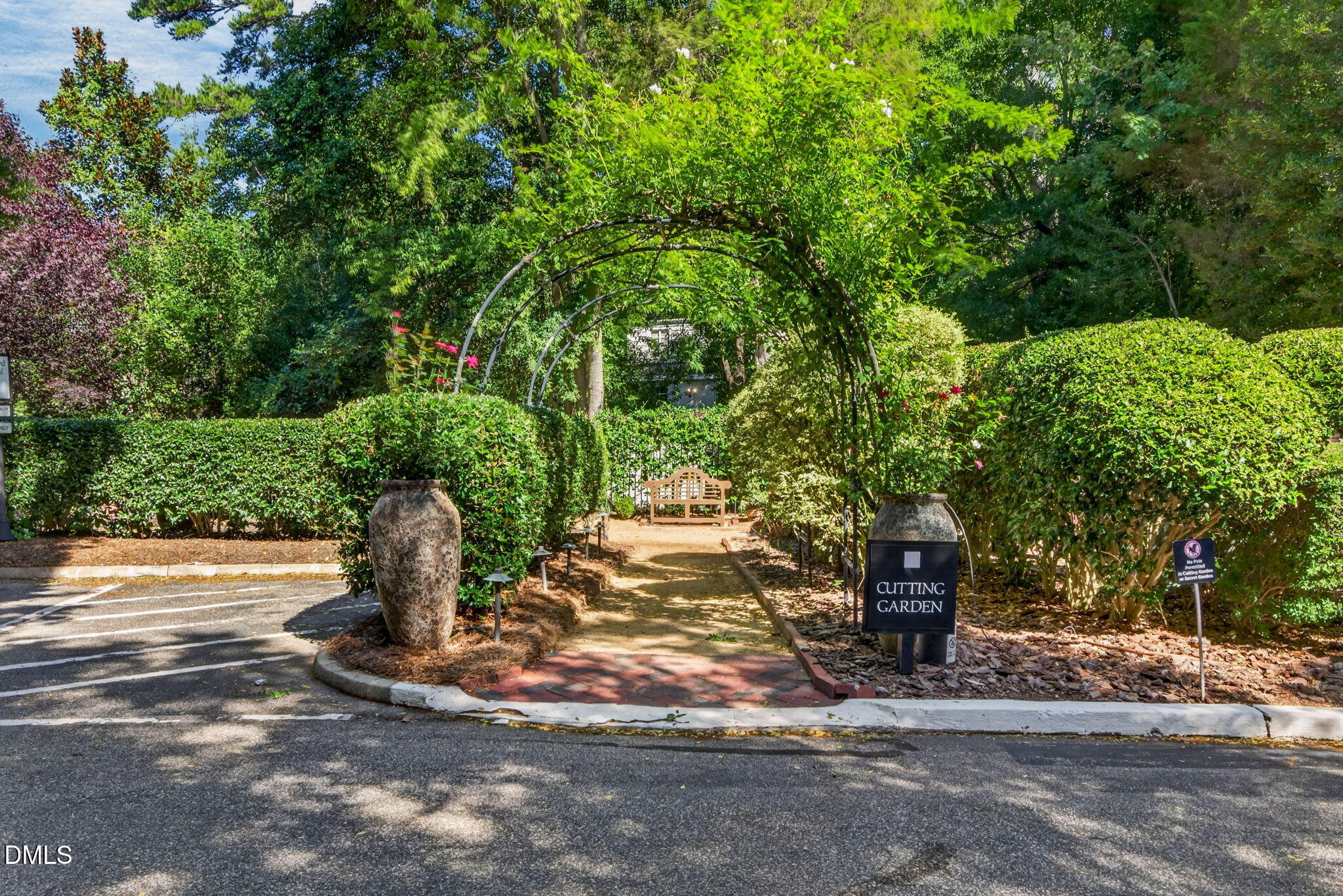 2801 Glenwood Gardens Lane