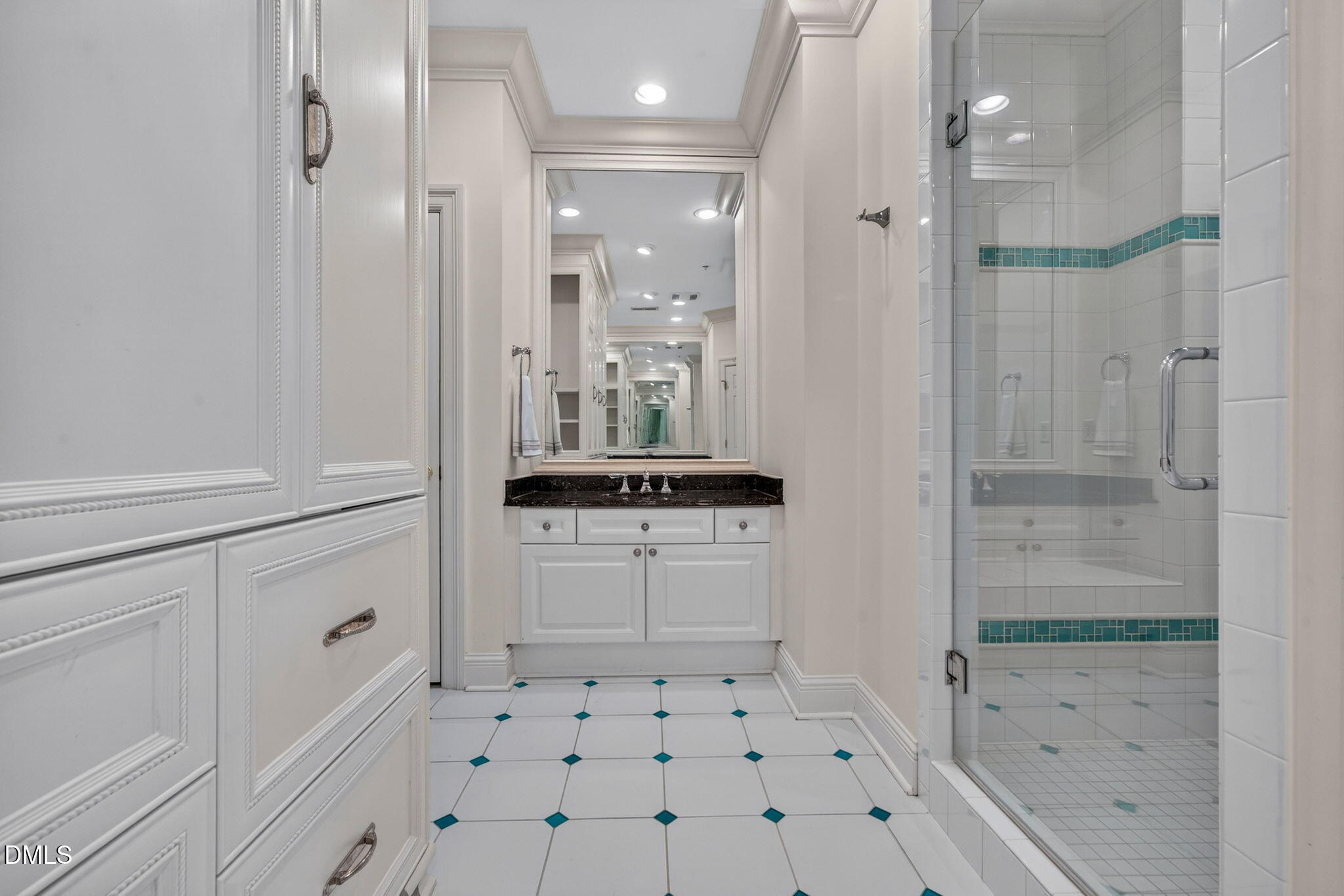 2801 Glenwood Gardens Lane