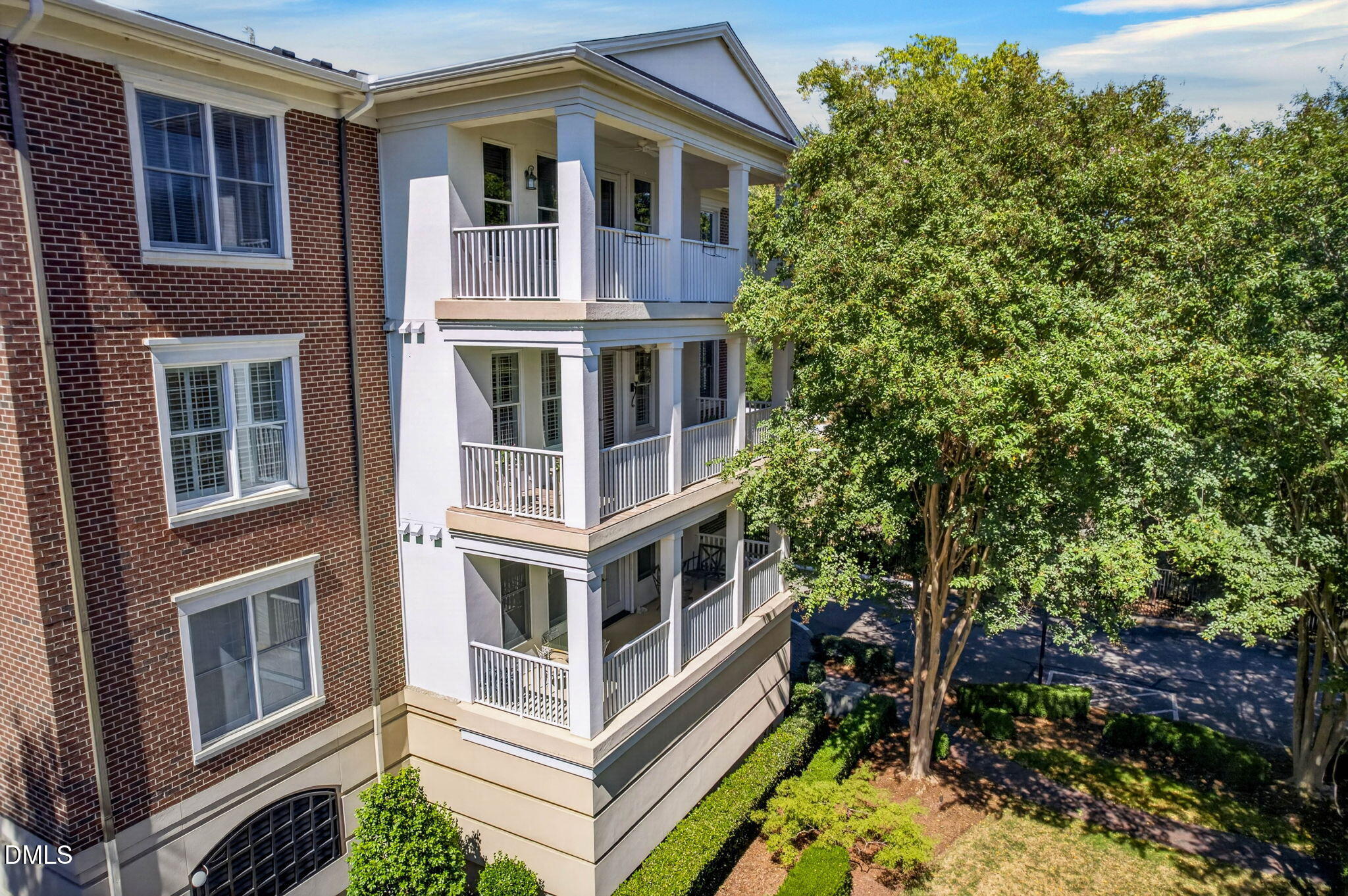 2801 Glenwood Gardens Lane