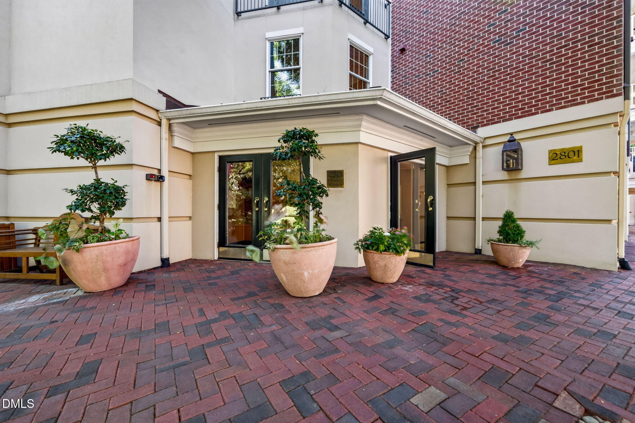 2801 Glenwood Gardens Lane