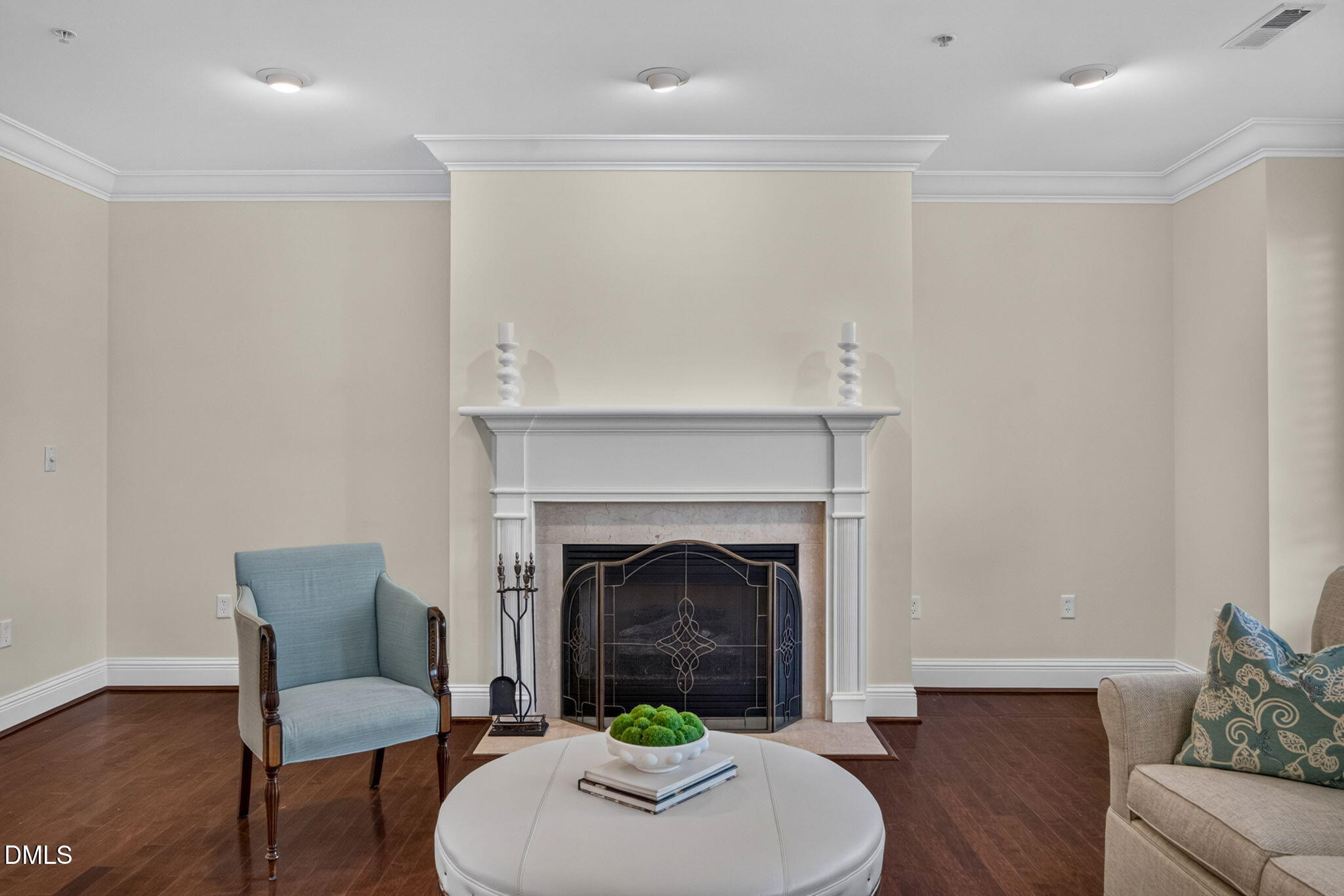 2801 Glenwood Gardens Lane