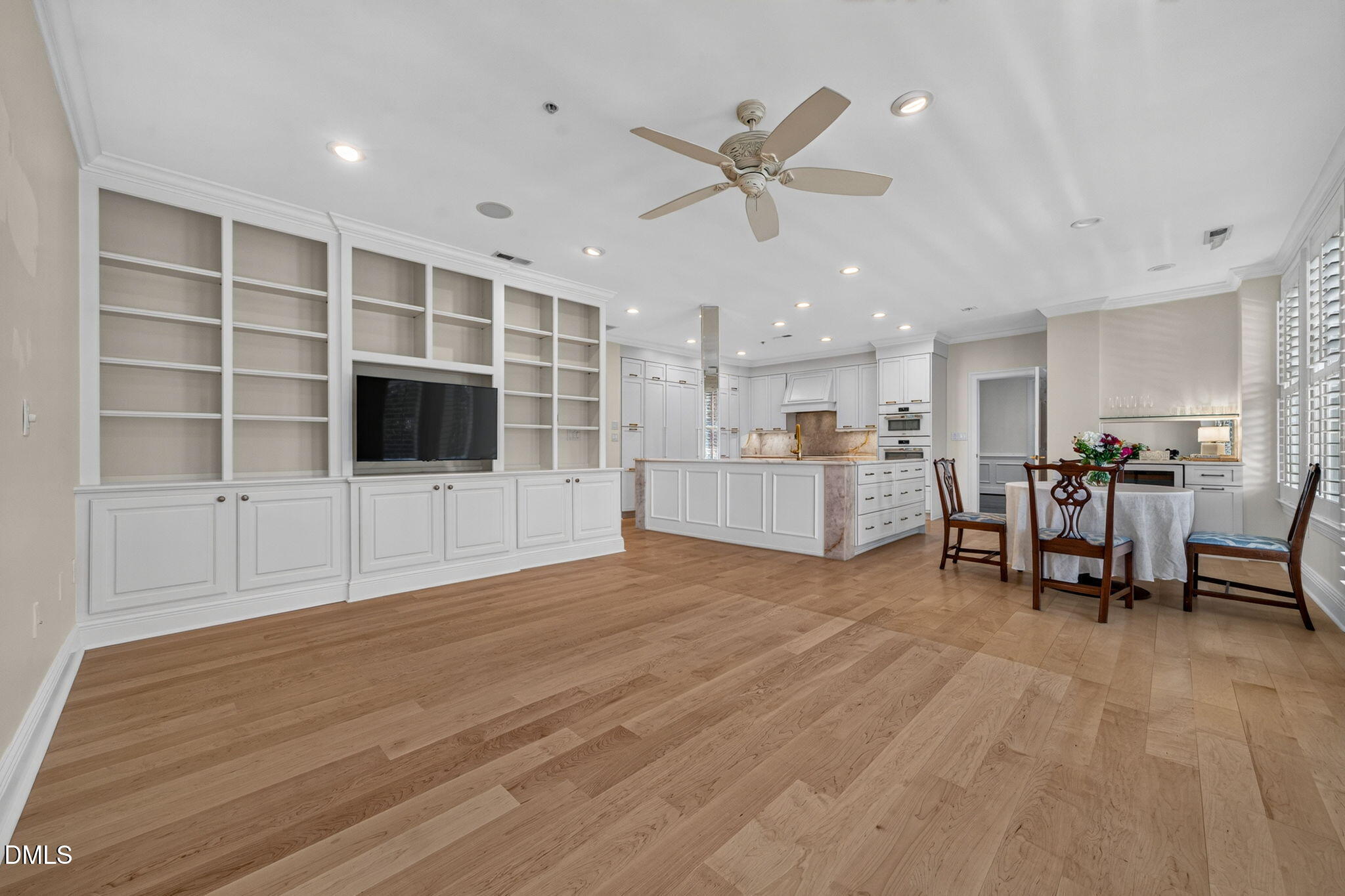 2801 Glenwood Gardens Lane