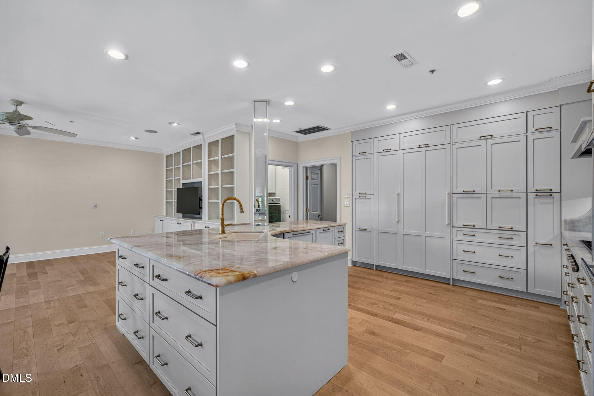 2801 Glenwood Gardens Lane
