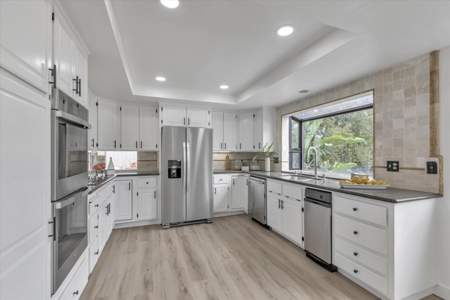 5954 Porto Alegre Drive