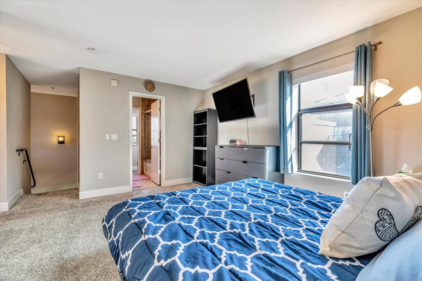 350 E Mission Street Unit: 206