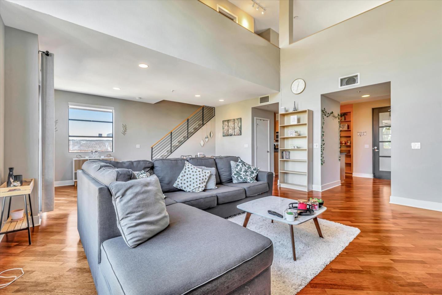 350 E Mission Street Unit: 206