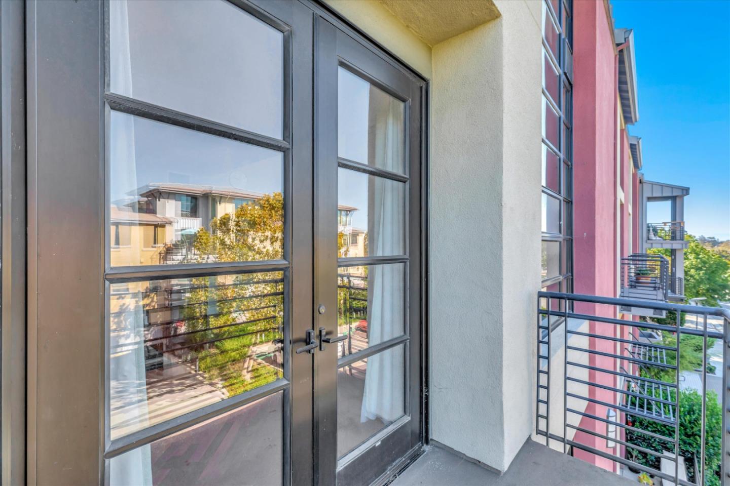 350 E Mission Street Unit: 206