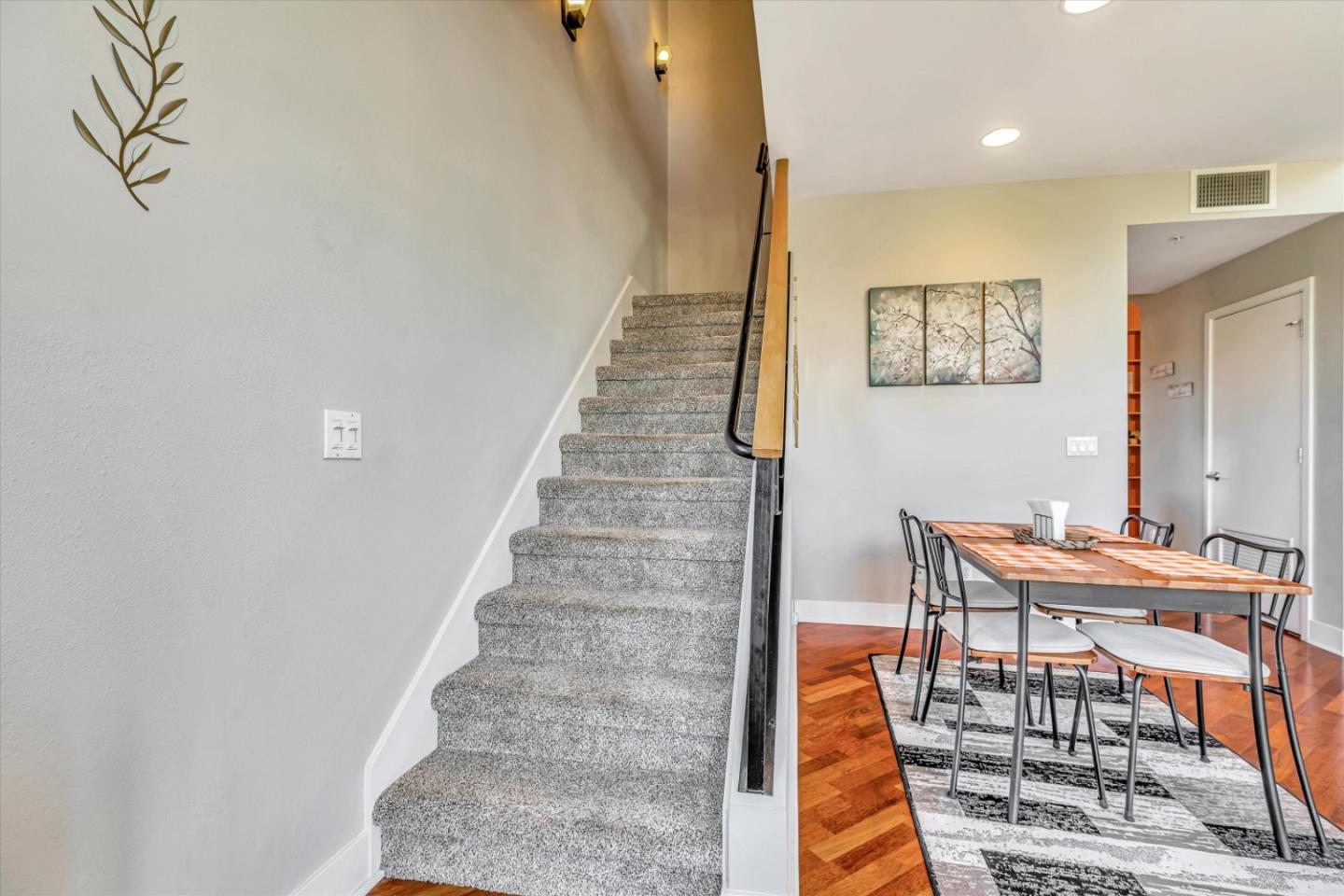 350 E Mission Street Unit: 206