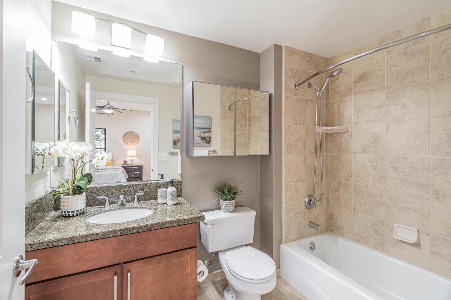 125 Patterson ST 235