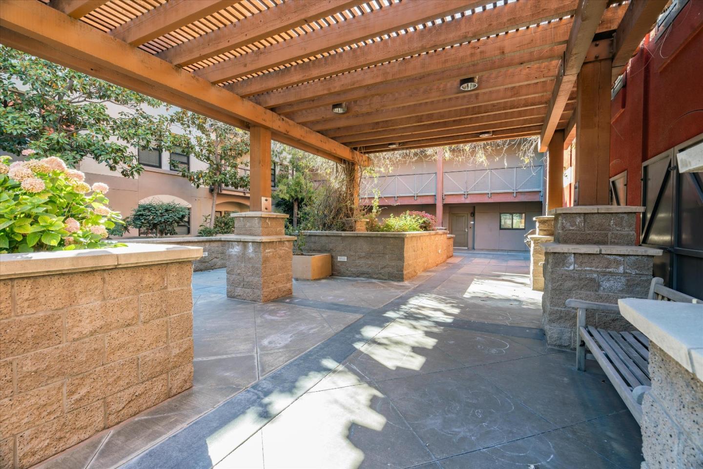 125 Patterson ST 235