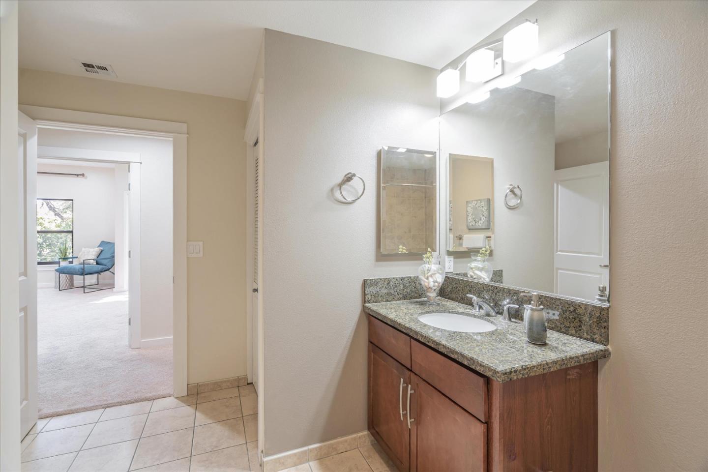 125 Patterson ST 235