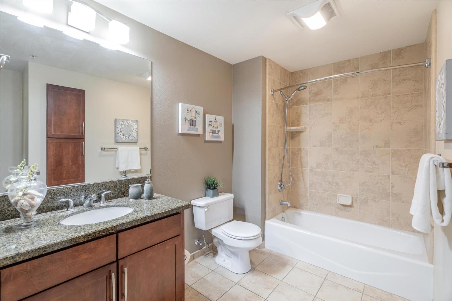 125 Patterson ST 235