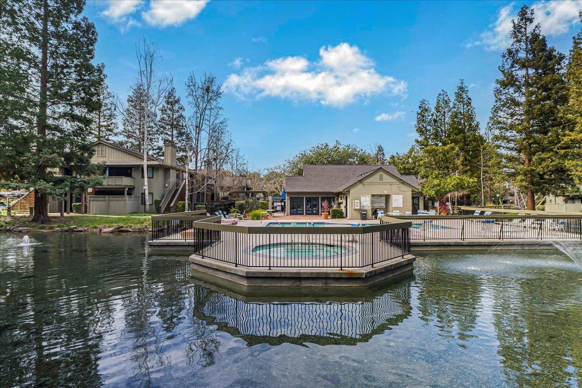 2014 La Terrace Circle