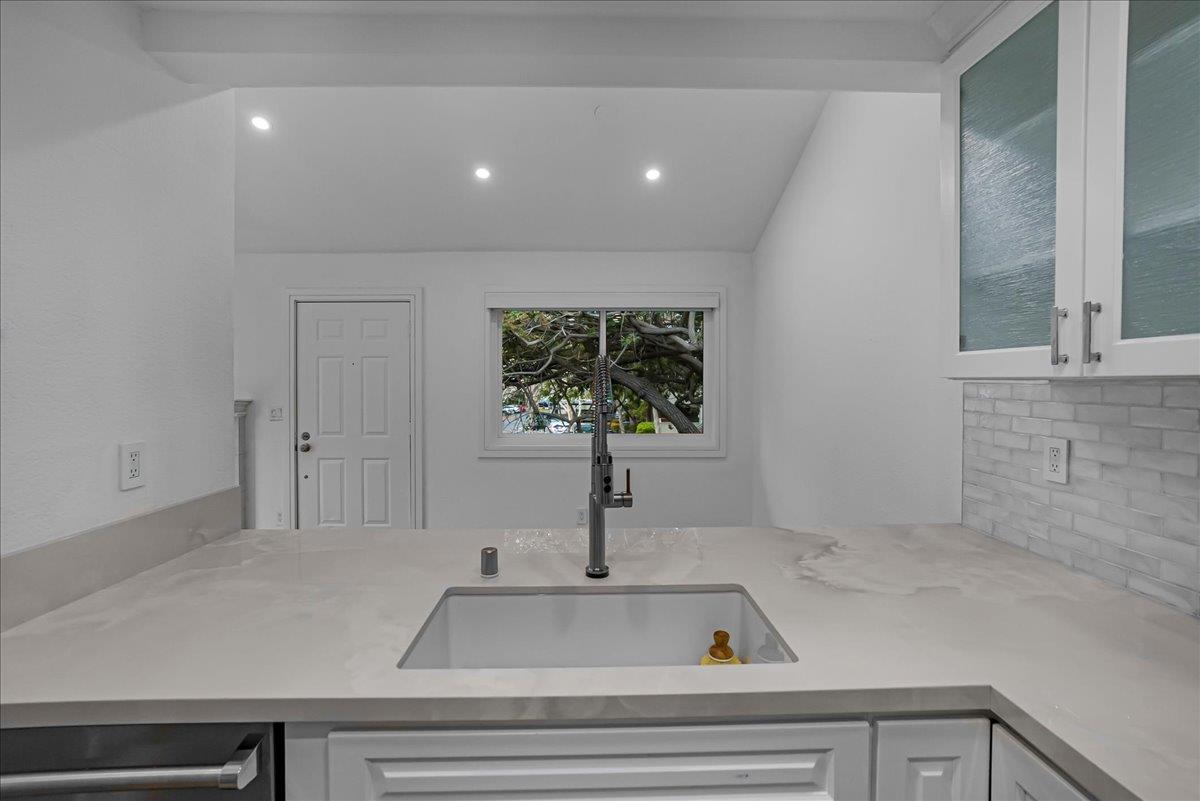 2014 La Terrace Circle