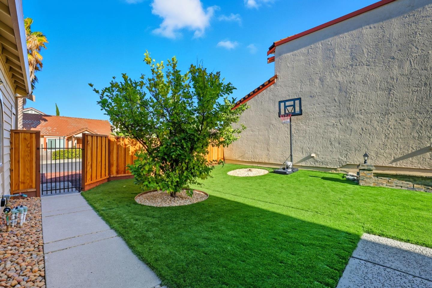 1066 Quail Creek Circle