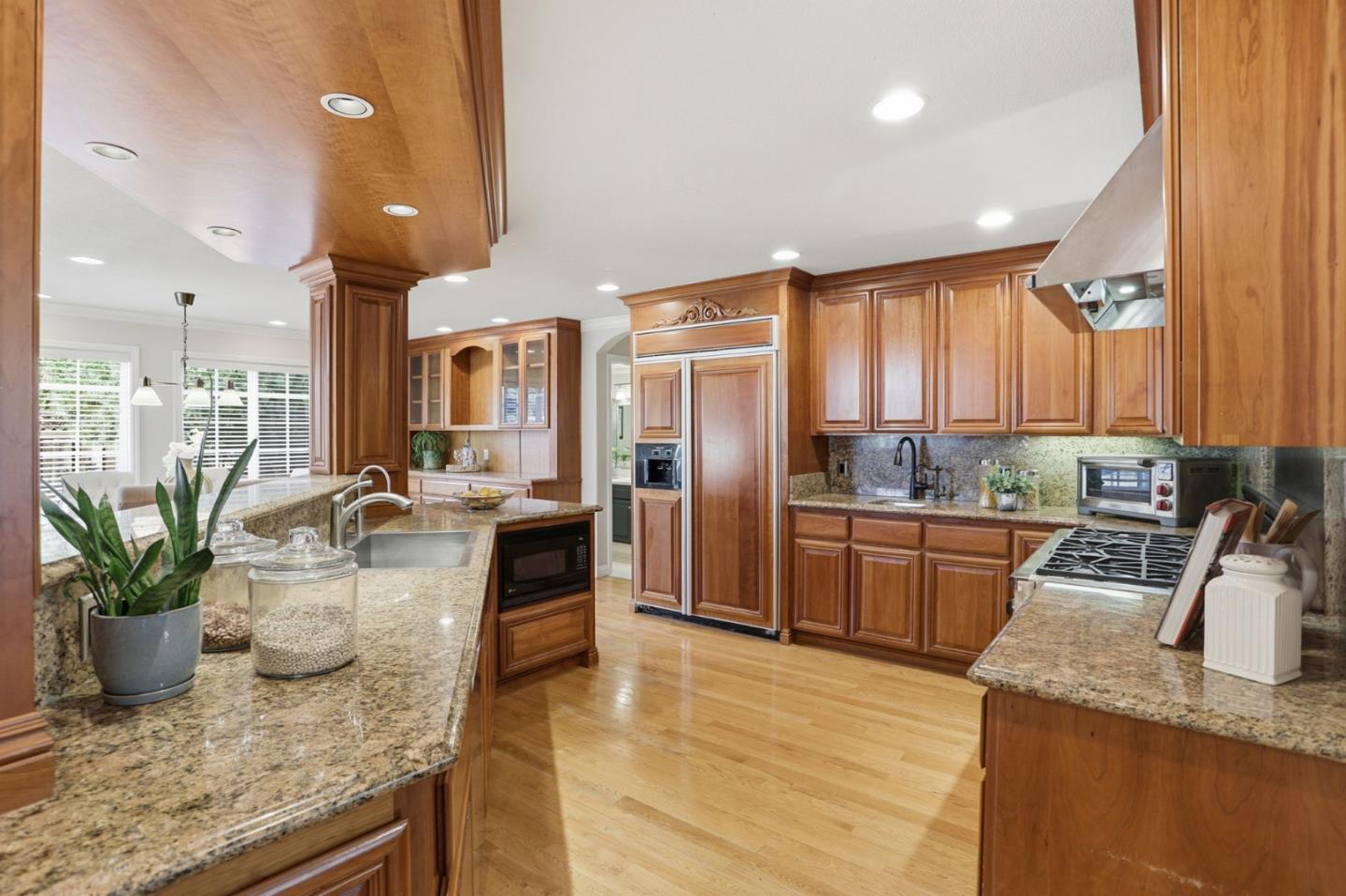 6415 Bevil Court