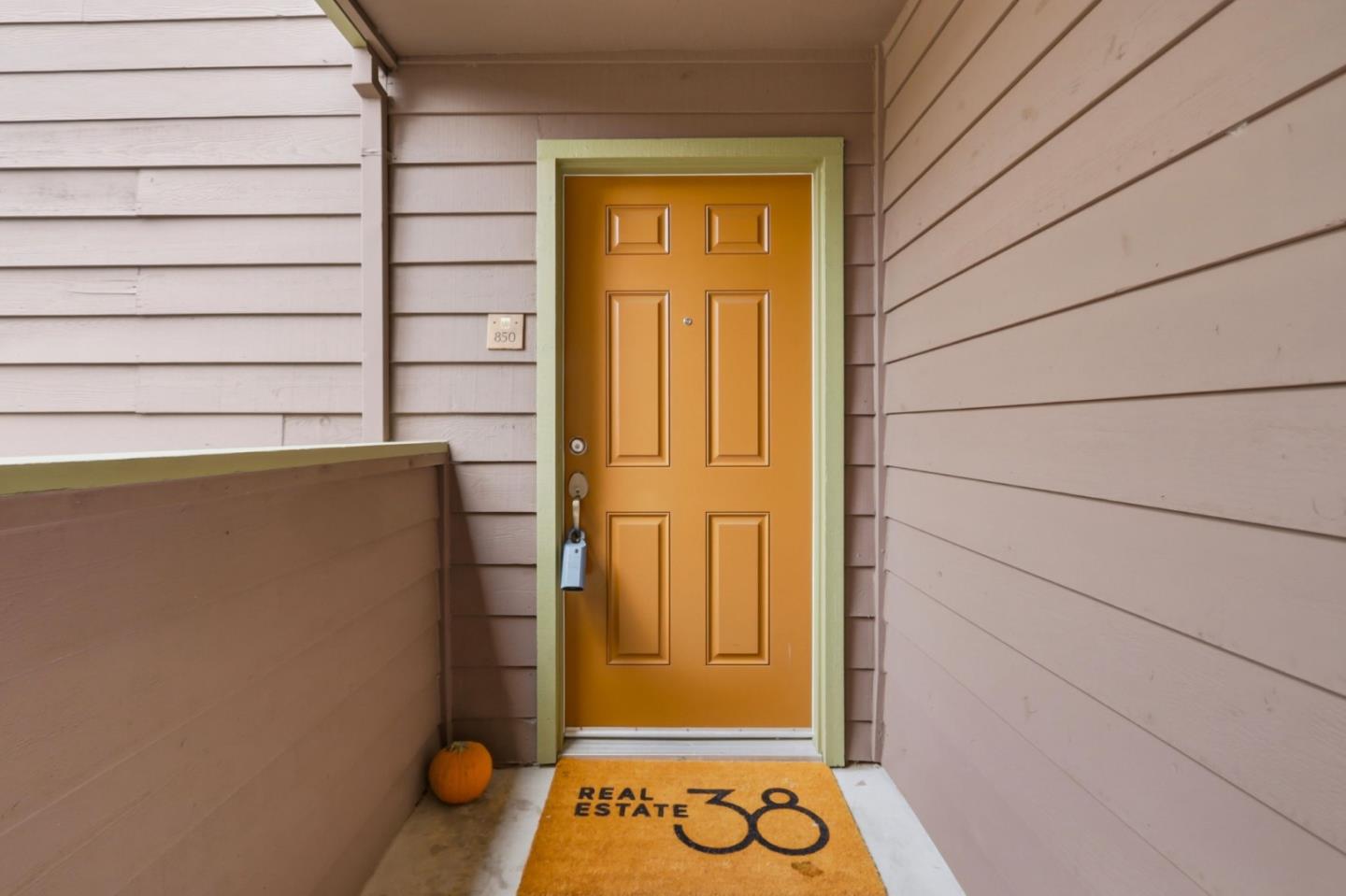 850 Catkin Court