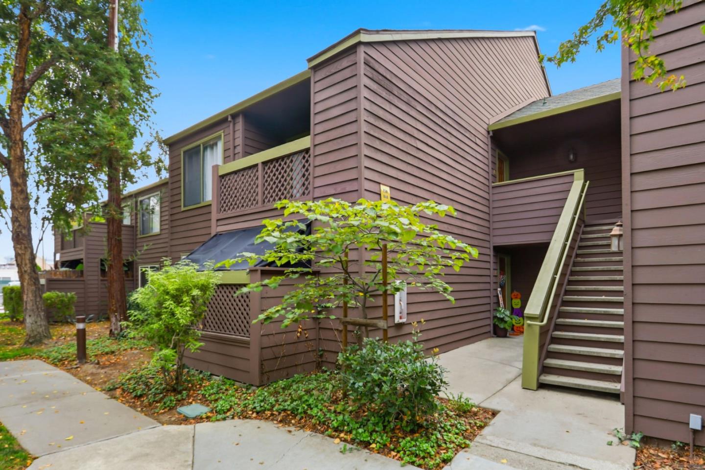 850 Catkin Court