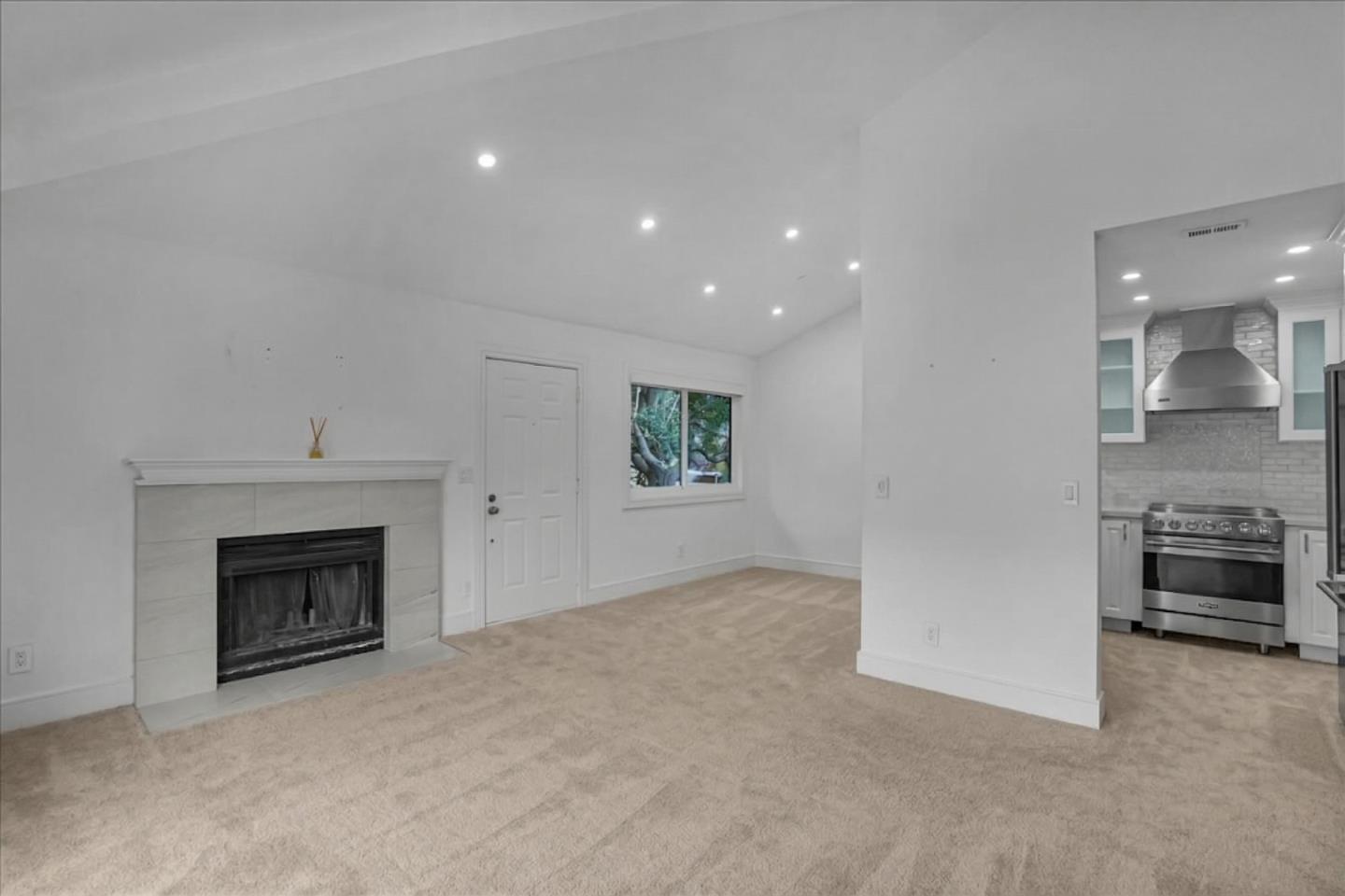 2014 La Terrace Circle