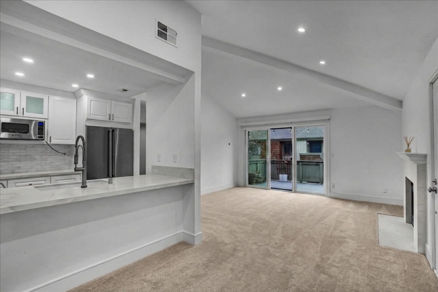 2014 La Terrace Circle