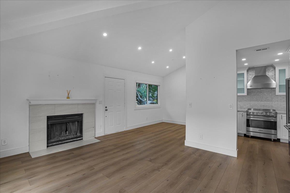 2014 La Terrace Circle