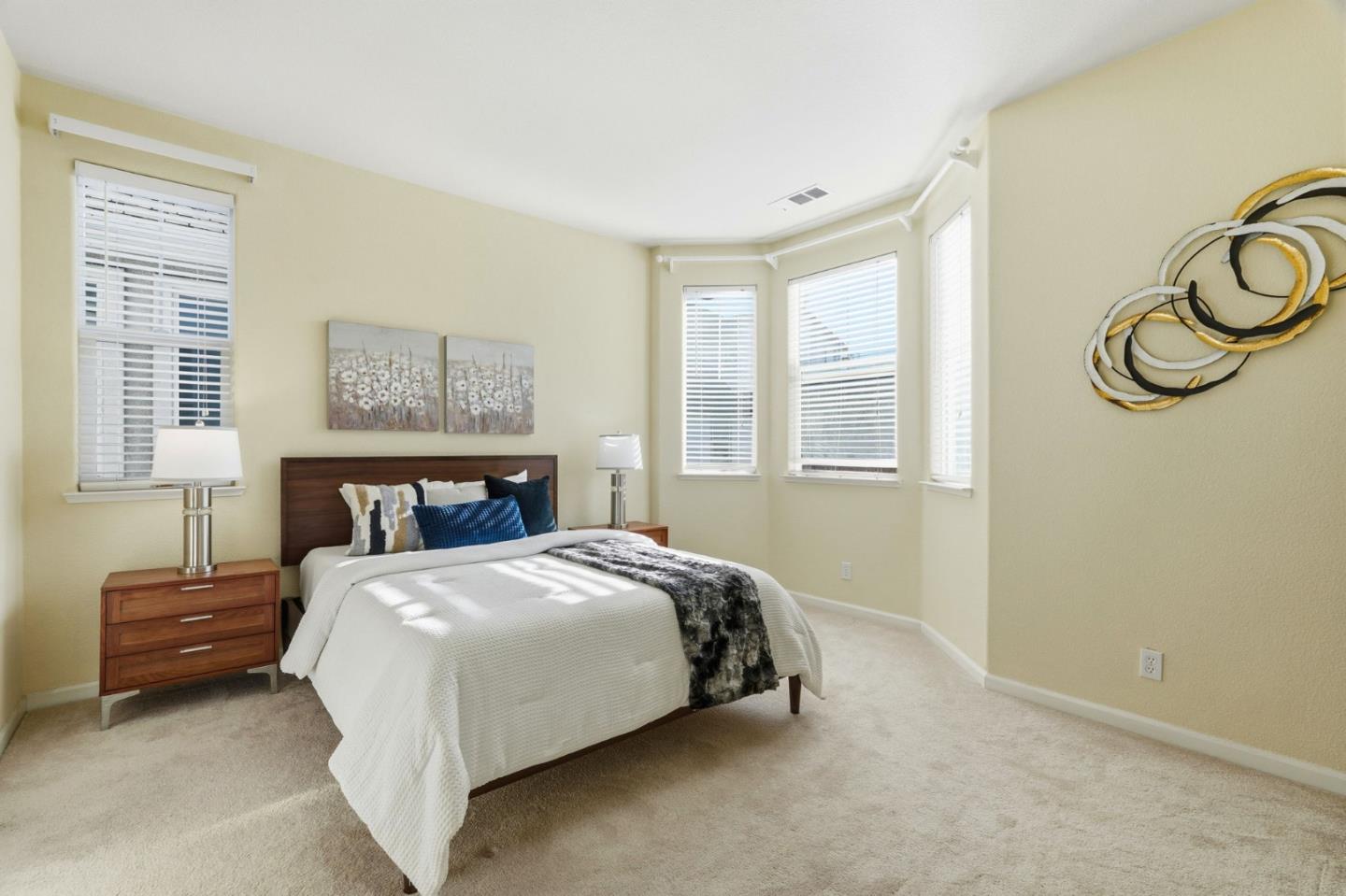 1622 Salamoni Court