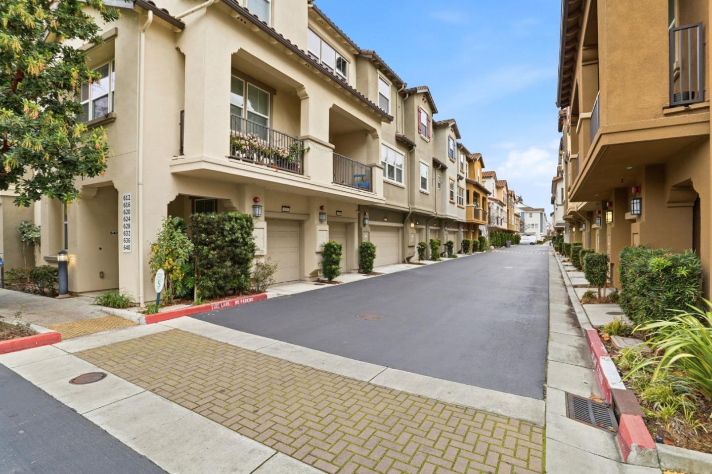 636 Messina Gardens Lane