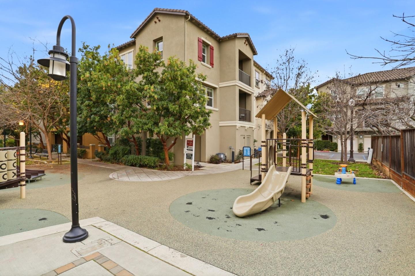 636 Messina Gardens Lane