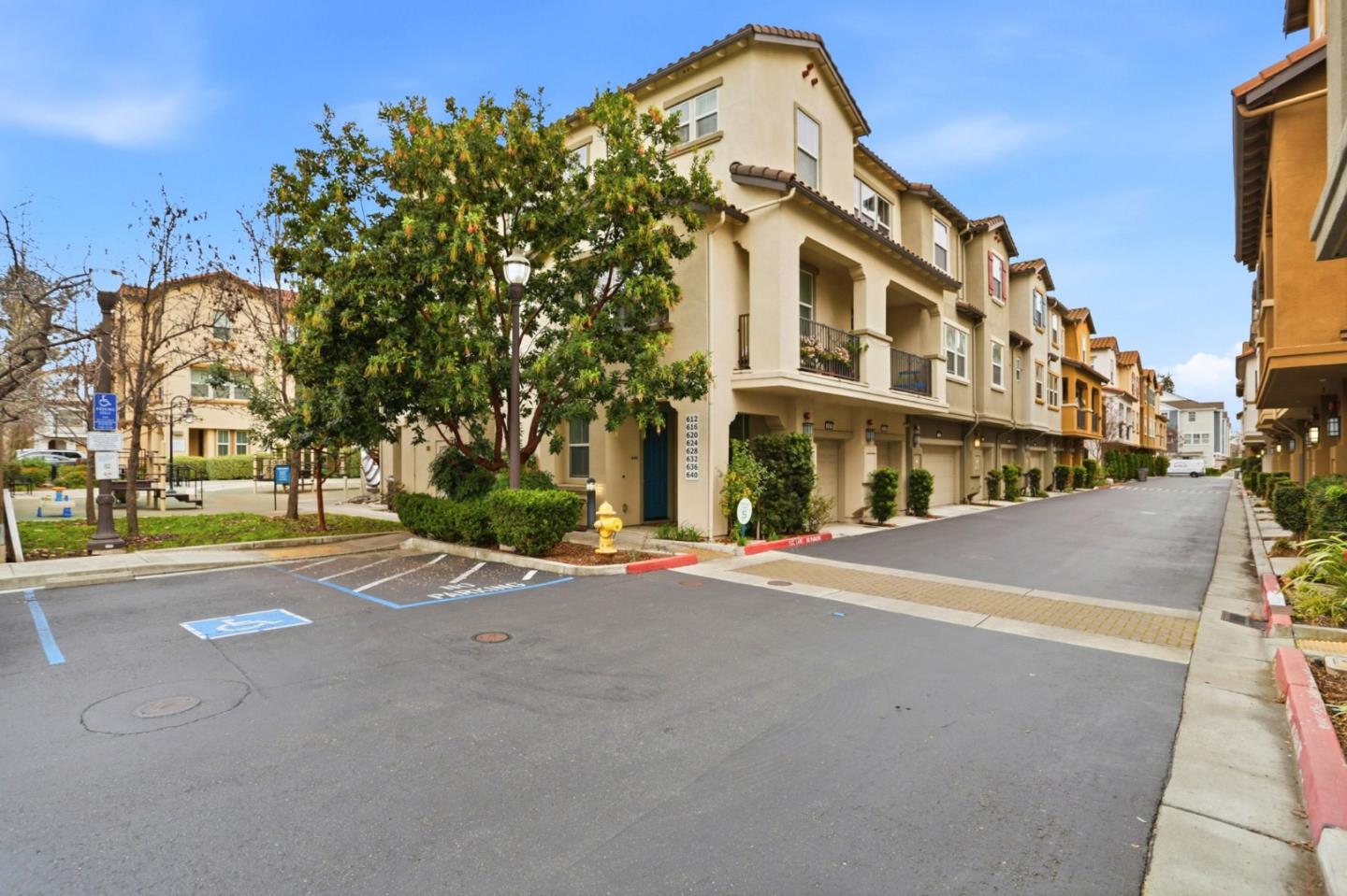 636 Messina Gardens Lane