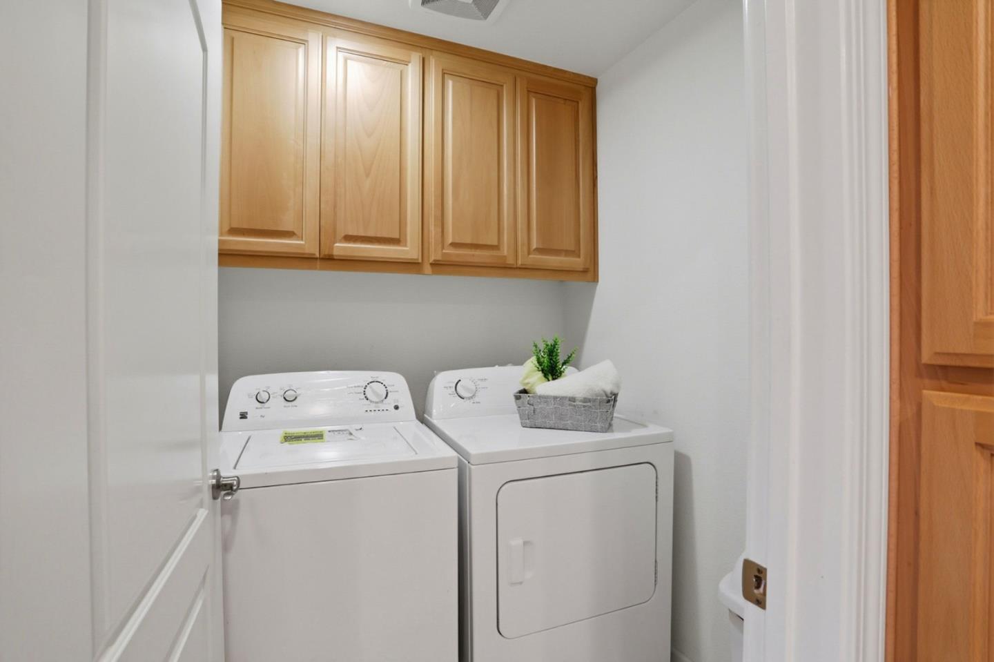 636 Messina Gardens Lane