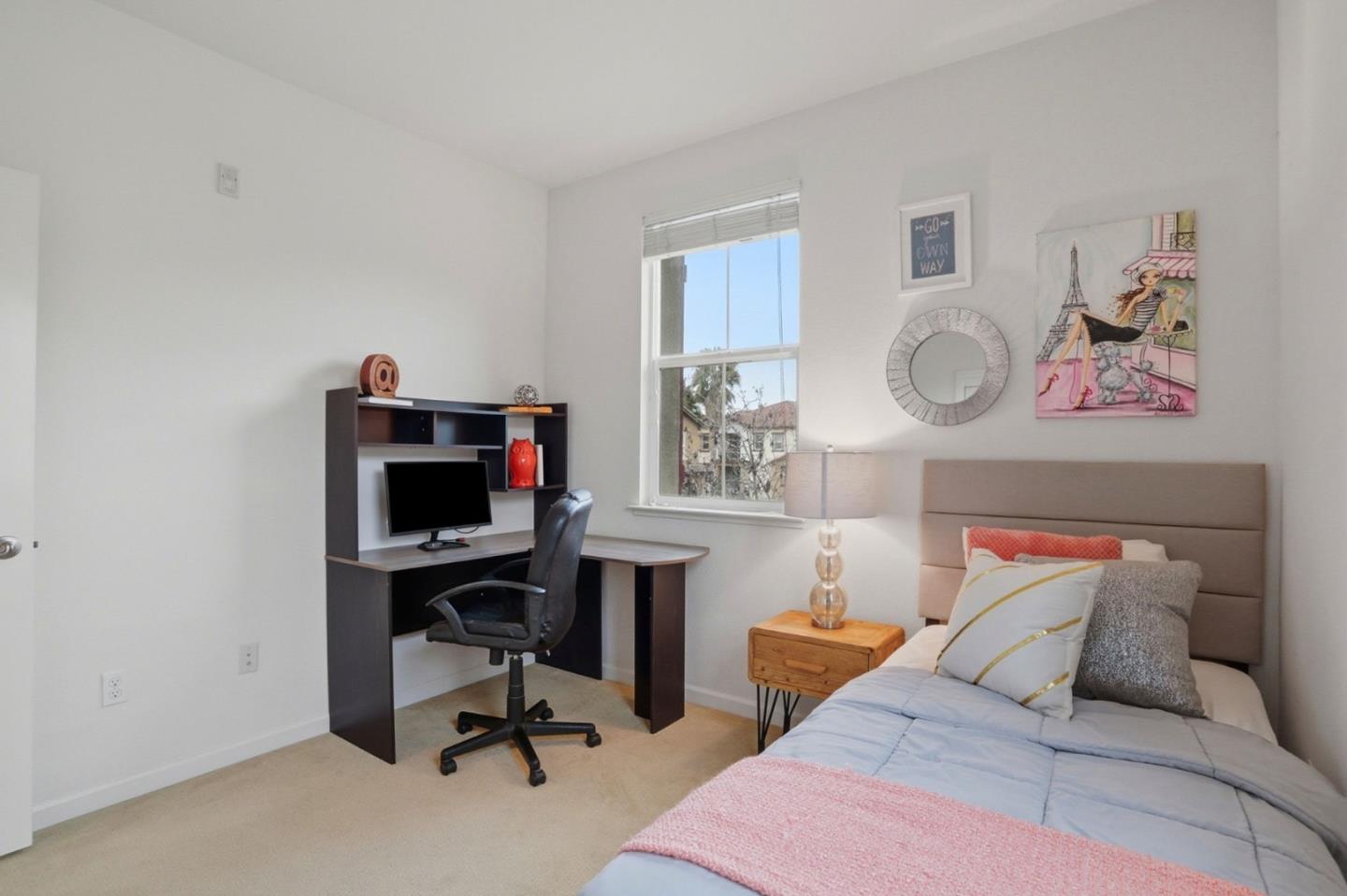 636 Messina Gardens Lane