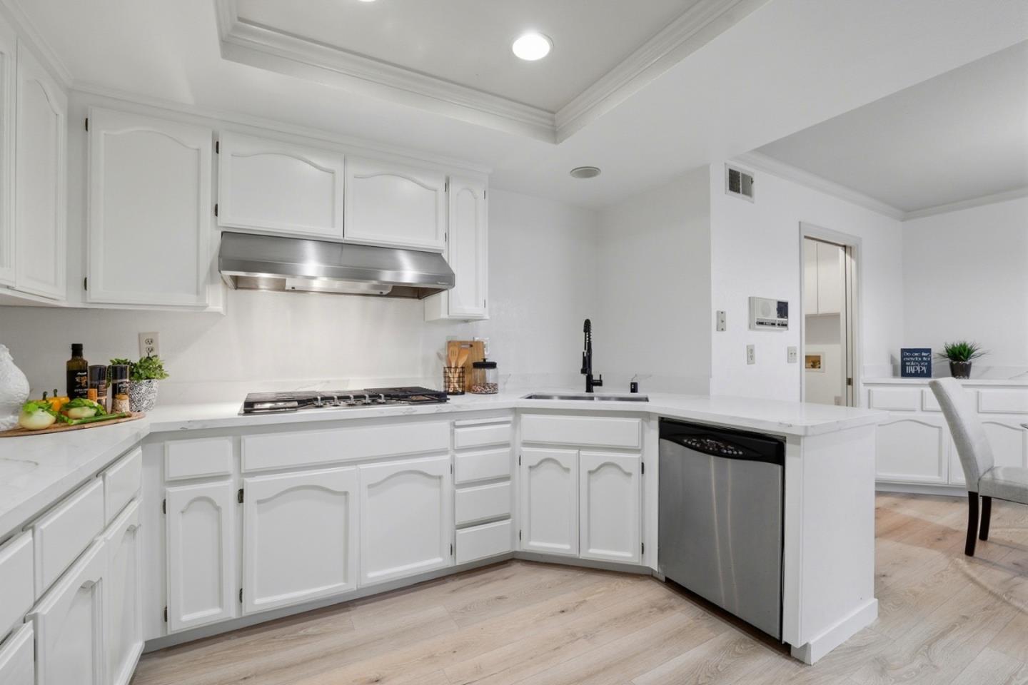 1059 Quail Creek Circle