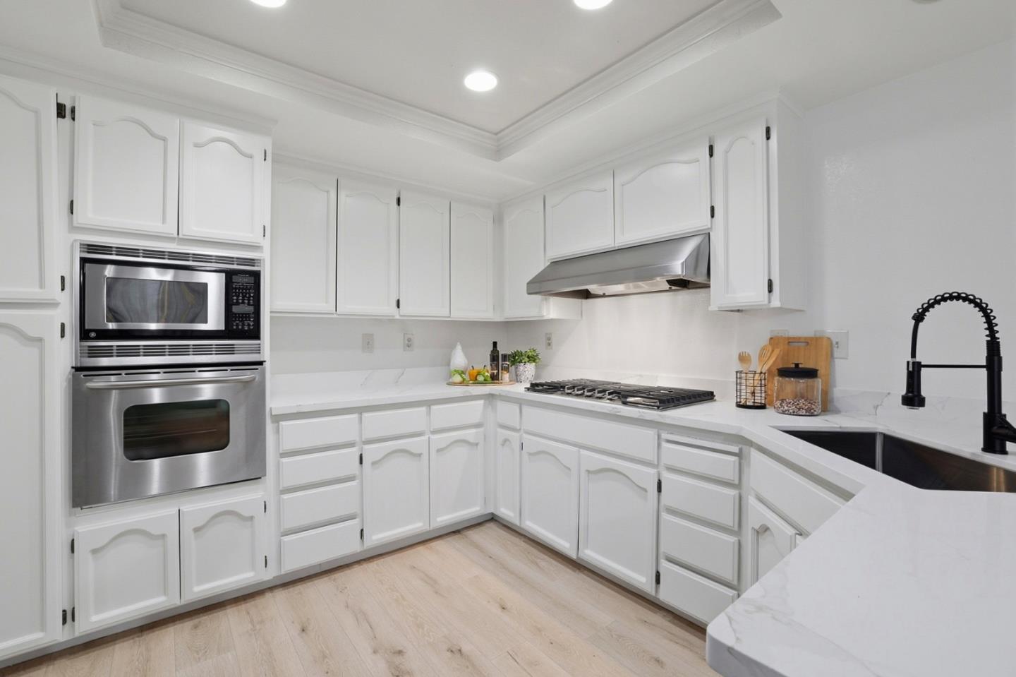 1059 Quail Creek Circle