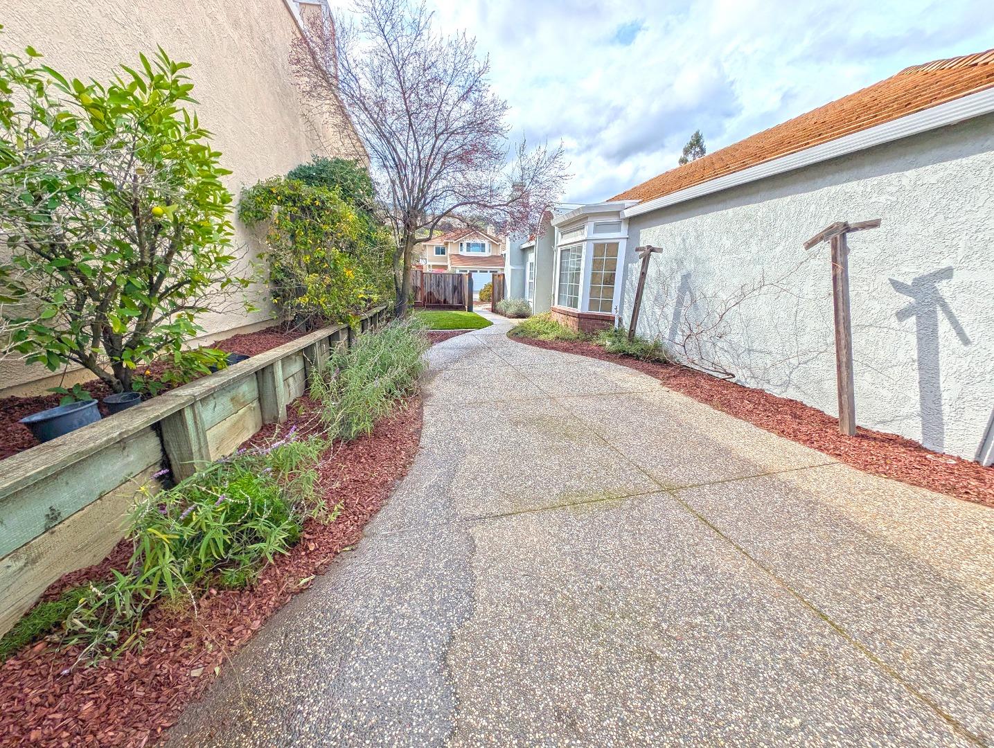 1059 Quail Creek Circle