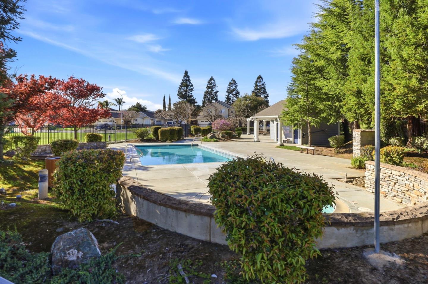 580 Calle Buena Vista