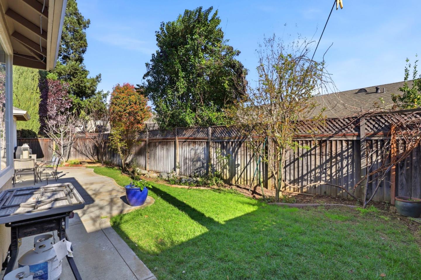 580 Calle Buena Vista