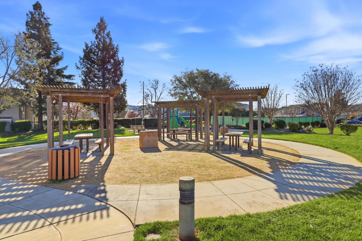 580 Calle Buena Vista