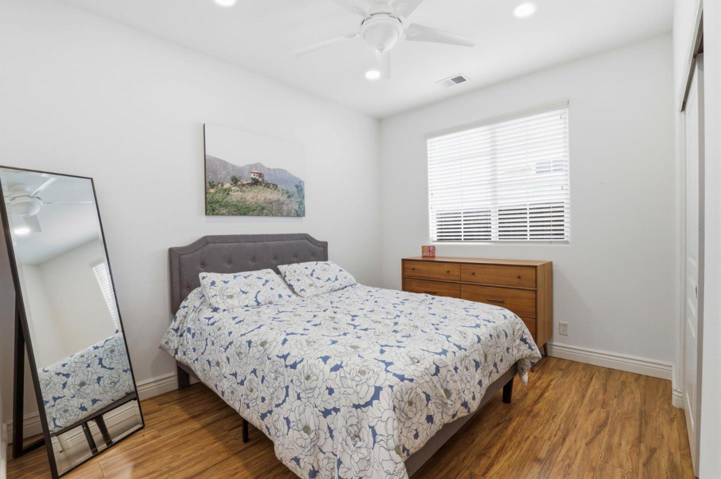 580 Calle Buena Vista