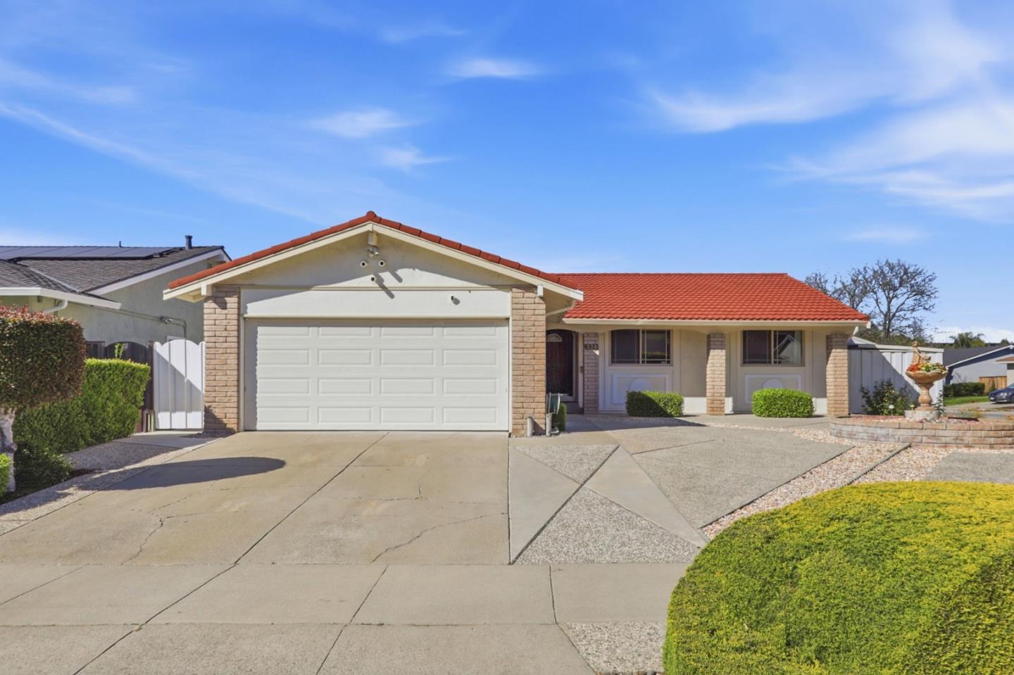 339 El Portal Way