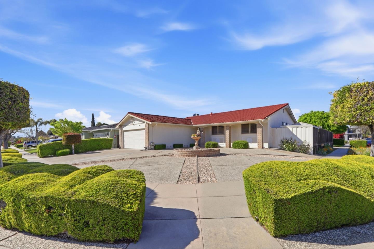 339 El Portal Way