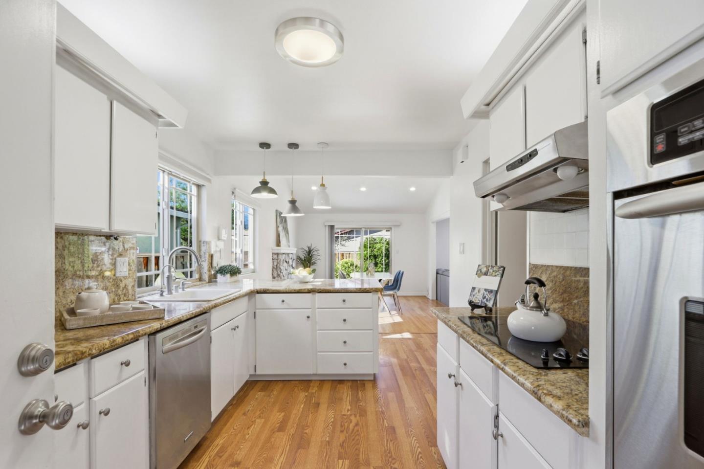 339 El Portal Way
