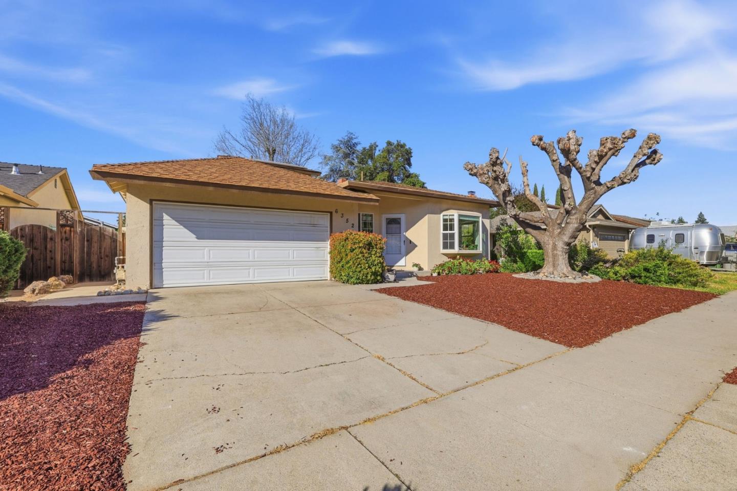 6352 Mayo Drive