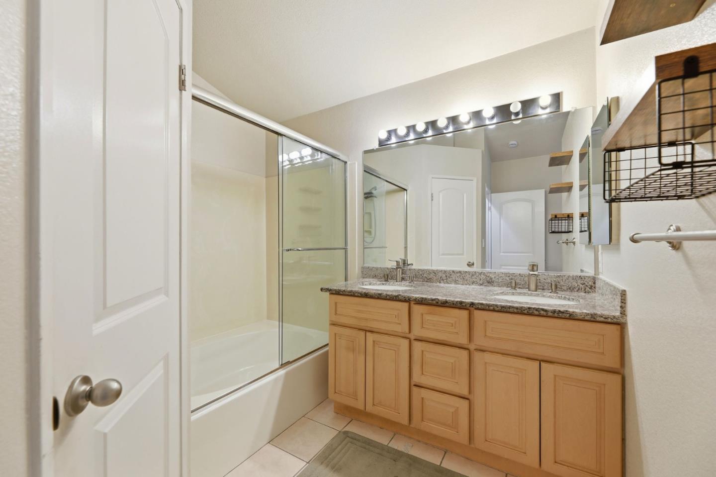 6995 Rodling Drive F